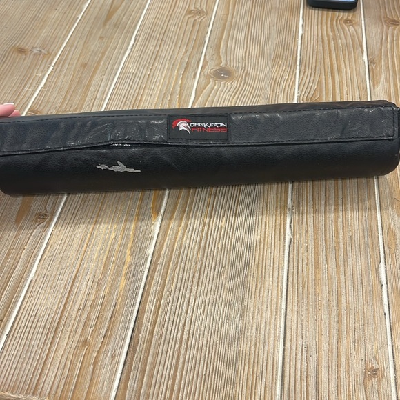 DARK IRON fitness hip thrust and shoulder pad - Picture 2 of 2